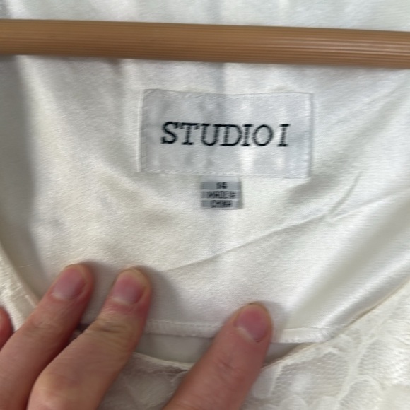 Studio I White Boxy Crop Tank Top 14 - Picture 2 of 4
